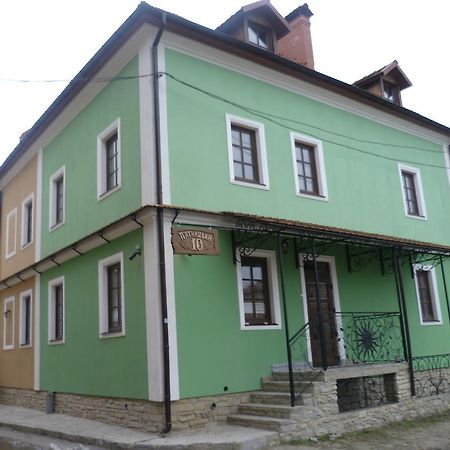 Home Hotel Kamianets-Podilskyi Ngoại thất bức ảnh