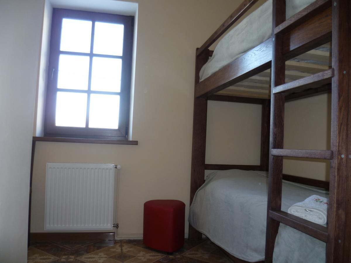 Home Hotel Kamianets-Podilskyi Ngoại thất bức ảnh