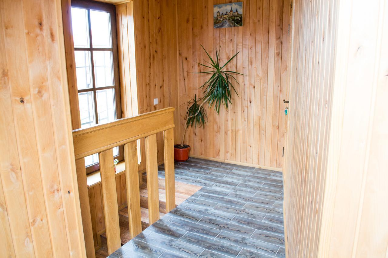 Home Hotel Kamianets-Podilskyi Ngoại thất bức ảnh